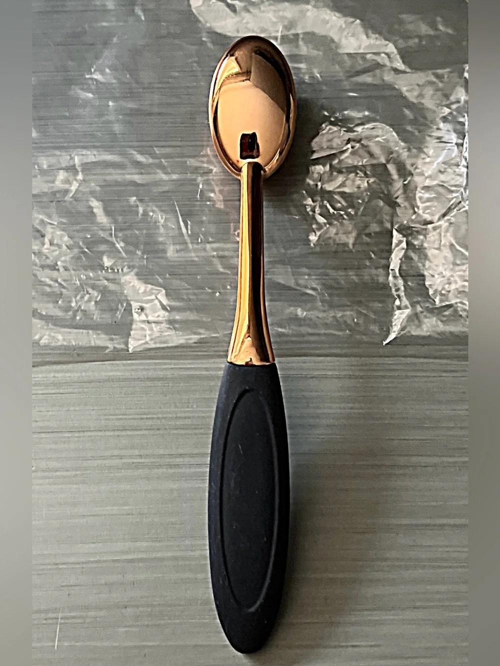Foundation Brush The Creme Shop K BEAUTY OMG Oval Powder Brush Contour Conceal